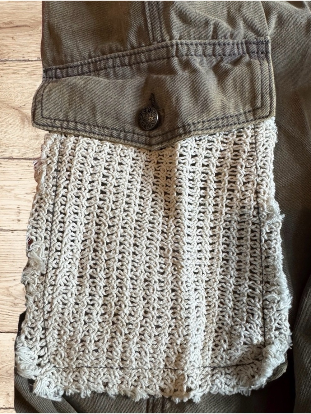 POL Women’s Vintage Wash Crochet Patchwork Distressed Jogger Cargo Pants Large - Picture 15 of 16